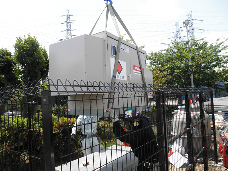 受変電設備の搬入